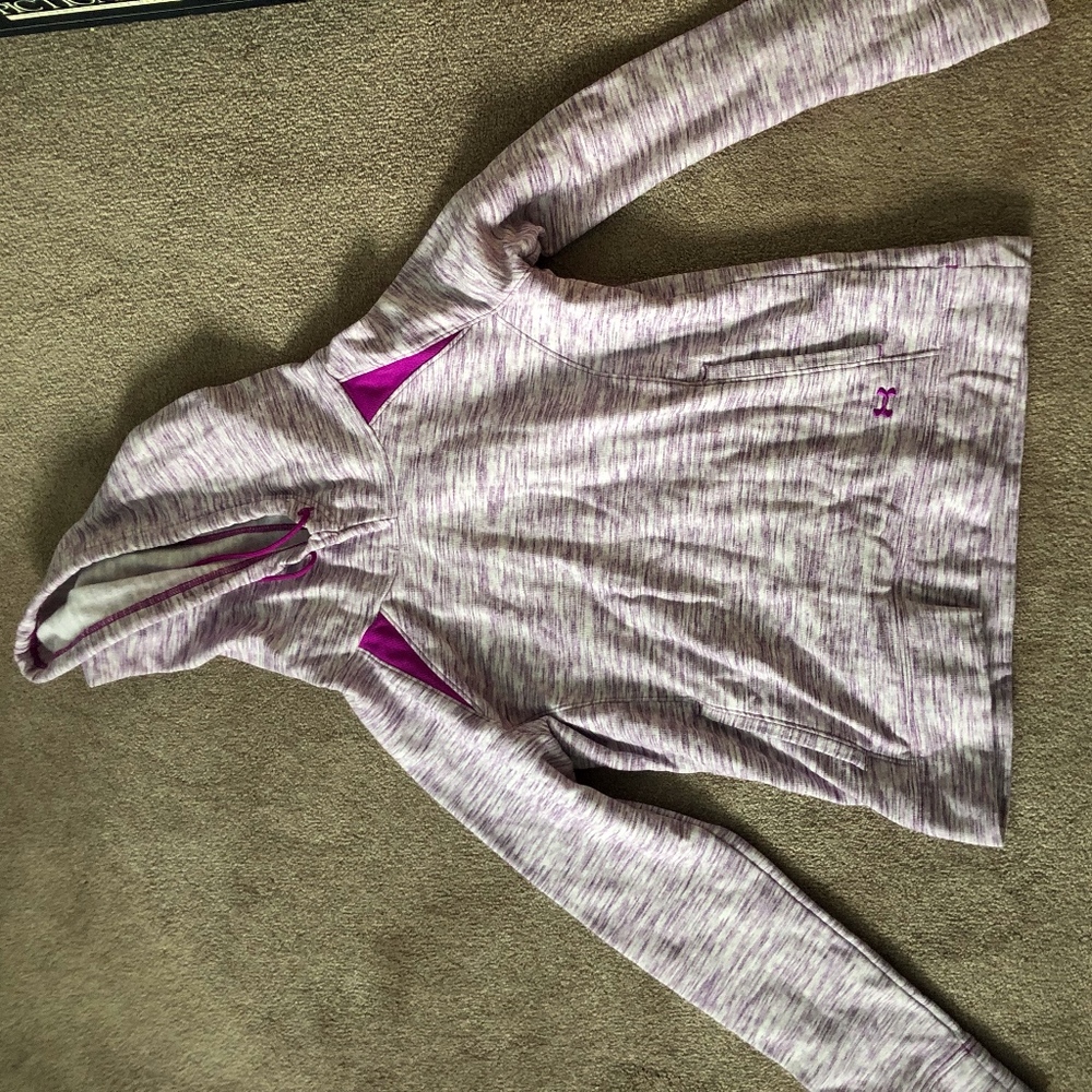 Various famous brand clothes!